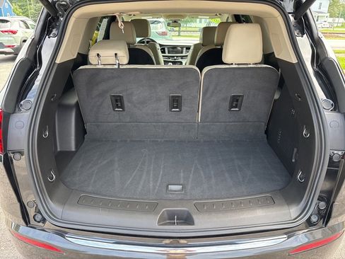 Used 2019 Buick Enclave Premium image 12