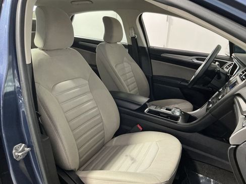 Used 2018 Ford Fusion S FWD image 25