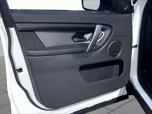 New 2026 Land Rover Discovery Sport Landmark AWD/4WD image 10