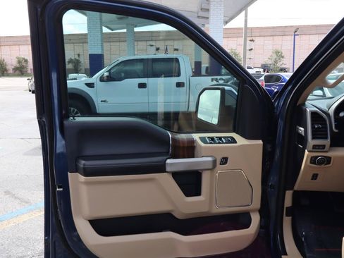 Used 2017 Ford F150 Lariat w/ Equipment Group 502A Luxury RWD image 11