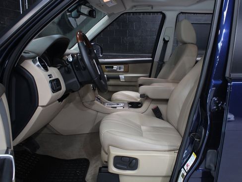 Used 2016 Land Rover LR4 HSE AWD/4WD image 39