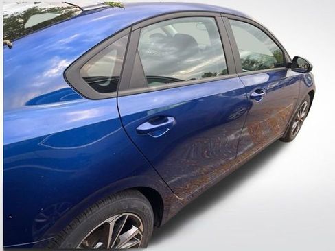 Used 2022 Kia Forte LXS image 8