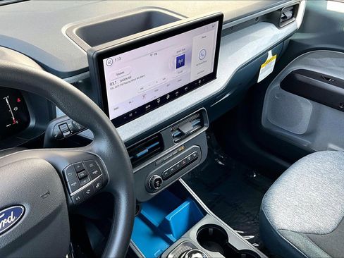 Used 2025 Ford Maverick XLT w/ Equipment Group 302A image 32