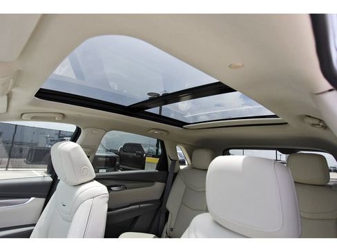 New 2026 Cadillac XT5 Premium Luxury w/ Driver Assist Package FWD image 24