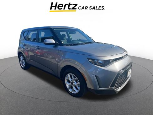 Used 2025 Kia Soul LX w/ LX Technology Package FWD image 1