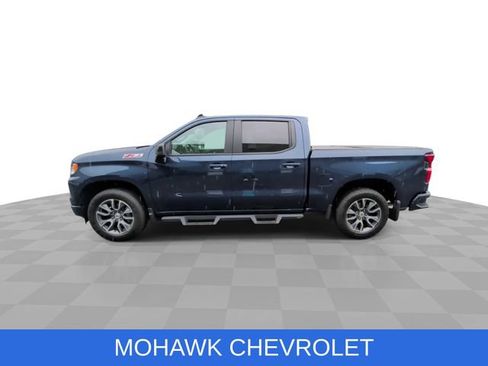 Used 2022 Chevrolet Silverado 1500 RST w/ Z71 Off-Road Package AWD/4WD image 5