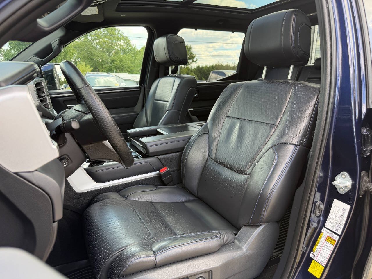 Used 2024 Toyota Tundra Platinum AWD/4WD image 36