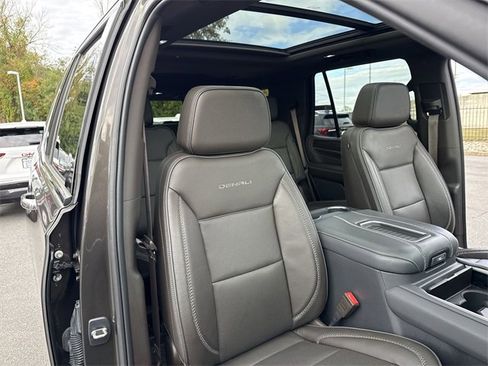 Certified 2021 GMC Yukon Denali w/ Denali Premium Package image 29