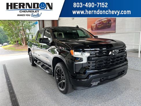 New 2026 Chevrolet Silverado 1500 RST w/ Z71 Off-Road Package AWD/4WD image 1