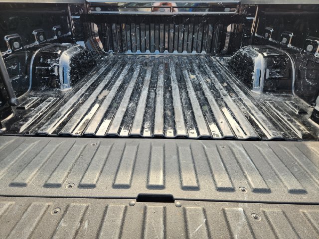 Used 2025 GMC Sierra 1500 SLT RWD image 32