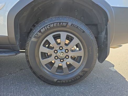 Used 2025 Toyota Land Cruiser AWD/4WD image 37
