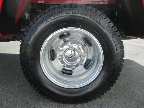 Used 2021 Ford F350 XLT w/ XLT Premium Package image 12