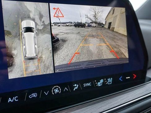 New 2026 Chevrolet Suburban Premier RWD image 30