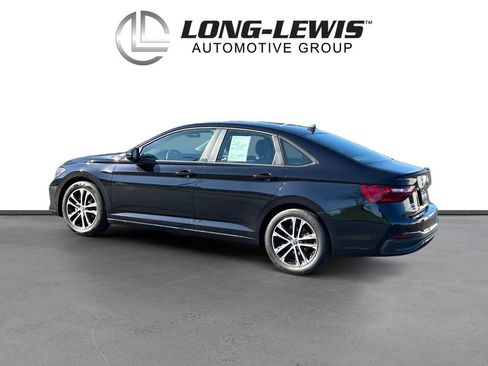 Certified 2023 Volkswagen Jetta Sport image 4