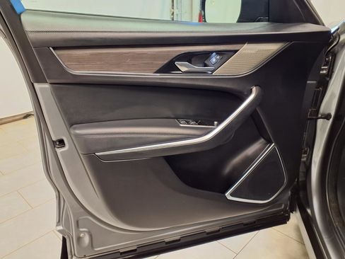 Used 2022 Jaguar F-PACE S image 26