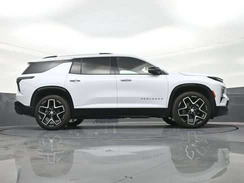 Used 2026 Chevrolet Traverse High Country FWD image 31