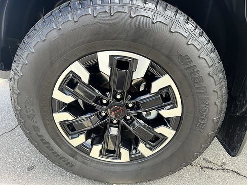 Certified 2024 Nissan Frontier PRO-4X w/ Pro Convenience Package AWD/4WD image 10