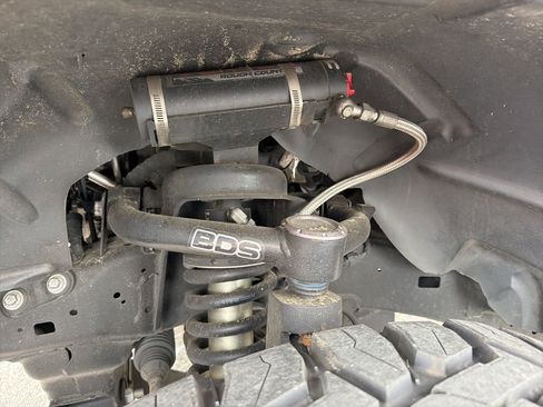 Used 2021 RAM 1500 Laramie AWD/4WD image 3