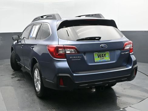 Used 2018 Subaru Outback 2.5i image 4