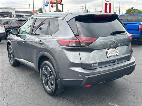 Certified 2025 Nissan Rogue SV w/ SV Premium Package FWD image 5