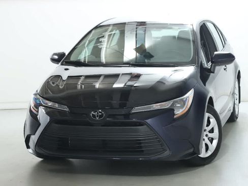 Certified 2024 Toyota Corolla LE FWD image 3