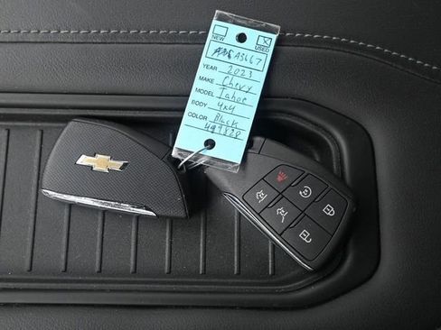Used 2023 Chevrolet Tahoe LT w/ Luxury Package AWD/4WD image 15