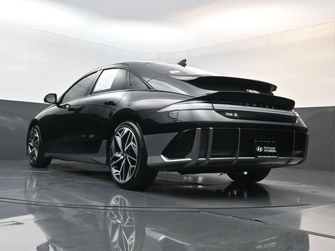 Certified 2023 Hyundai Ioniq 6 Limited w/ Cargo Package RWD image 27