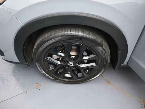 Certified 2024 Honda HR-V Sport image 31