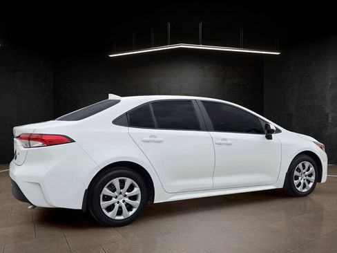 Used 2025 Toyota Corolla LE FWD image 7