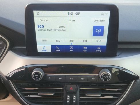 Used 2020 Ford Escape SE FWD image 18