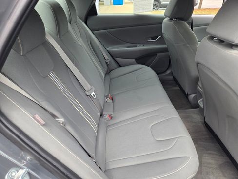 Used 2024 Hyundai Elantra SEL FWD image 10