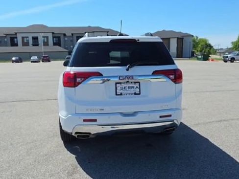 Used 2019 GMC Acadia Denali w/ Technology Package AWD/4WD image 6