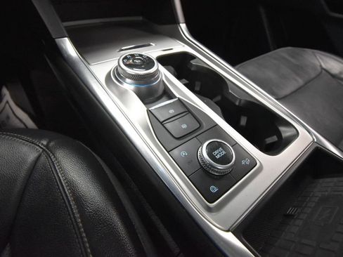 Used 2020 Ford Explorer Limited AWD/4WD image 23