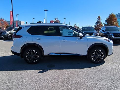 New 2026 Nissan Rogue Platinum w/ Platinum Premium Package AWD/4WD image 2
