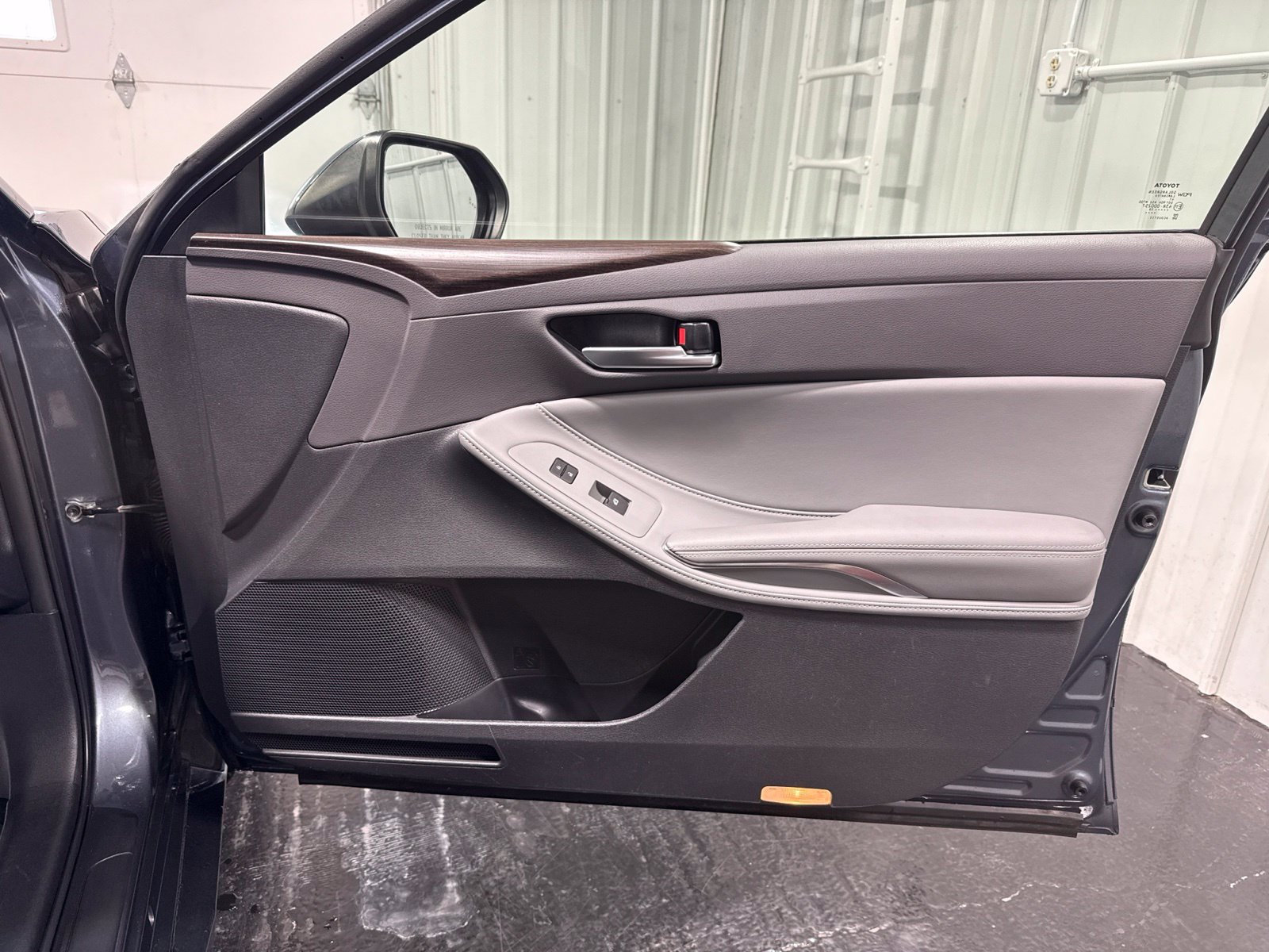 Used 2019 Toyota Avalon XLE w/ Moonroof Package FWD image 13