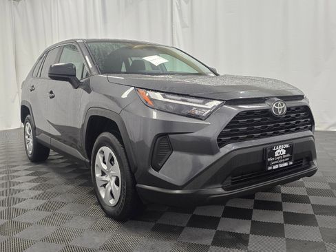 Used 2025 Toyota RAV4 LE image 8