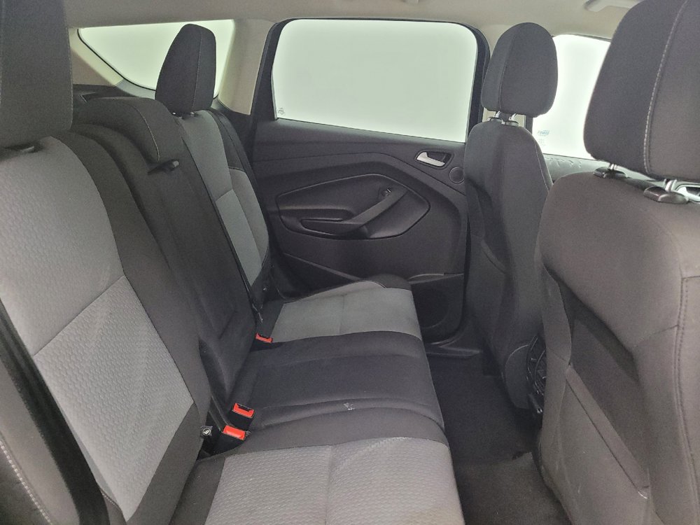 Used 2017 Ford Escape SE w/ Equipment Group 201A FWD image 19