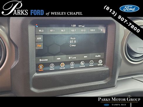 Used 2022 Jeep Gladiator Willys image 20