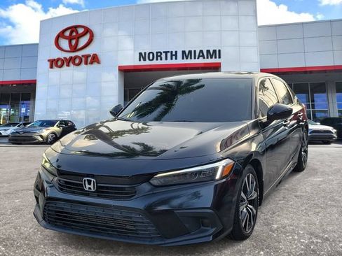 Used 2023 Honda Civic EX image 2