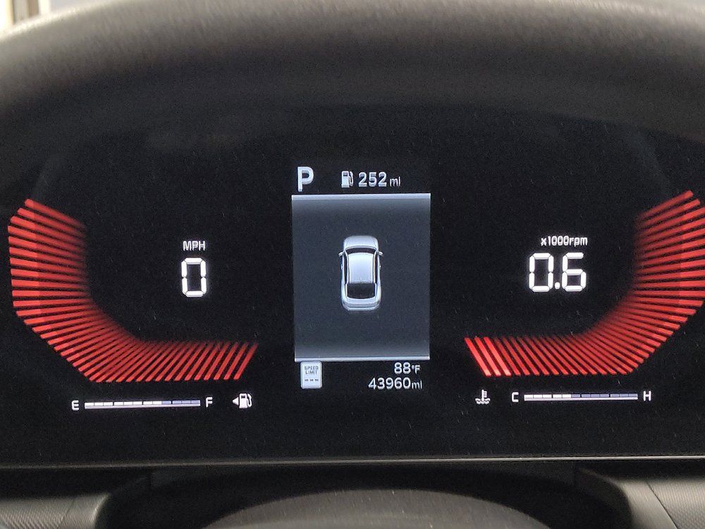 Used 2025 Kia K4 FWD image 23