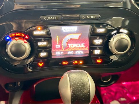 Used 2012 Nissan Juke SL AWD/4WD image 24
