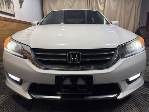 Used 2015 Honda Accord Sport image 3