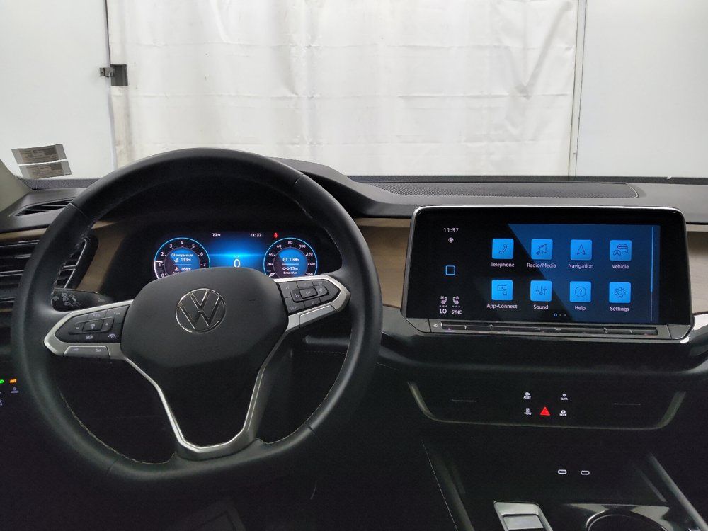 Used 2024 Volkswagen Atlas SE AWD/4WD image 22