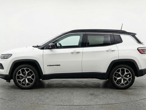 Used 2025 Jeep Compass Limited AWD/4WD image 5