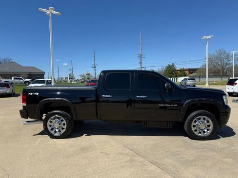 Used 2014 GMC Sierra 2500 Denali w/ Snow Plow Prep Package AWD/4WD image 8