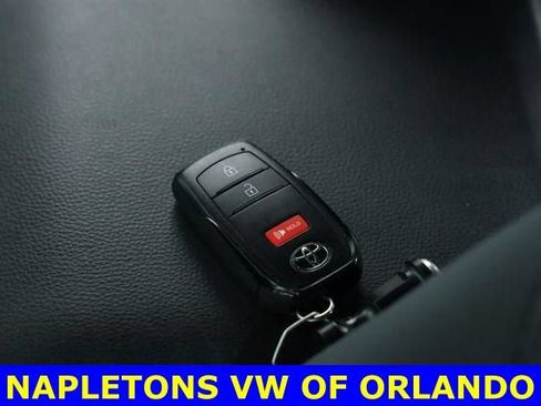 Used 2025 Toyota Tacoma SR5 AWD/4WD image 27