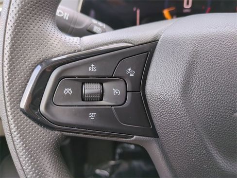 Certified 2025 Chevrolet Trax LT image 27