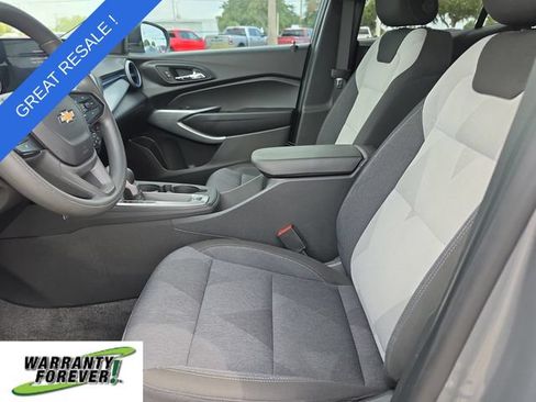 Used 2024 Chevrolet Trax LS w/ Driver Confidence Package FWD image 15