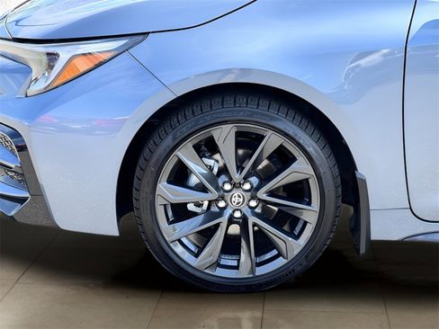 Used 2025 Toyota Corolla SE image 36