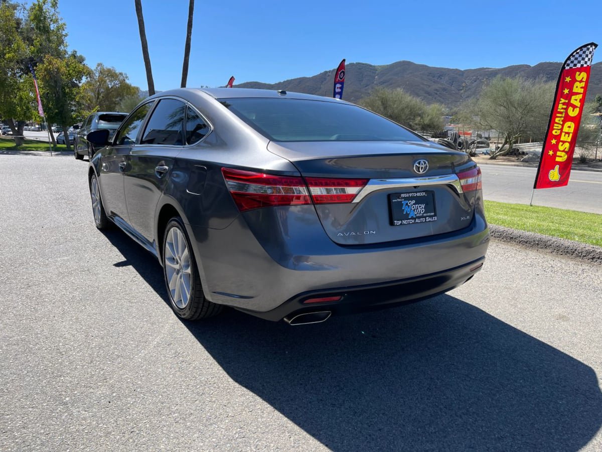 Used 2014 Toyota Avalon XLE Touring FWD image 7